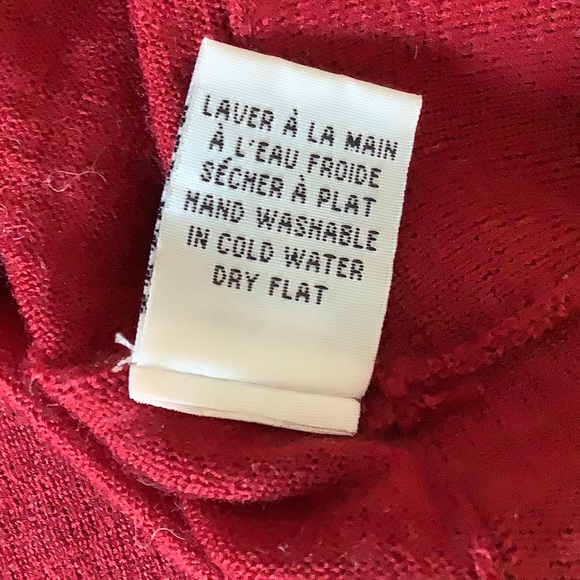 Long sleeved fine wool sweater with turtleneck. - Picture 5 of 7